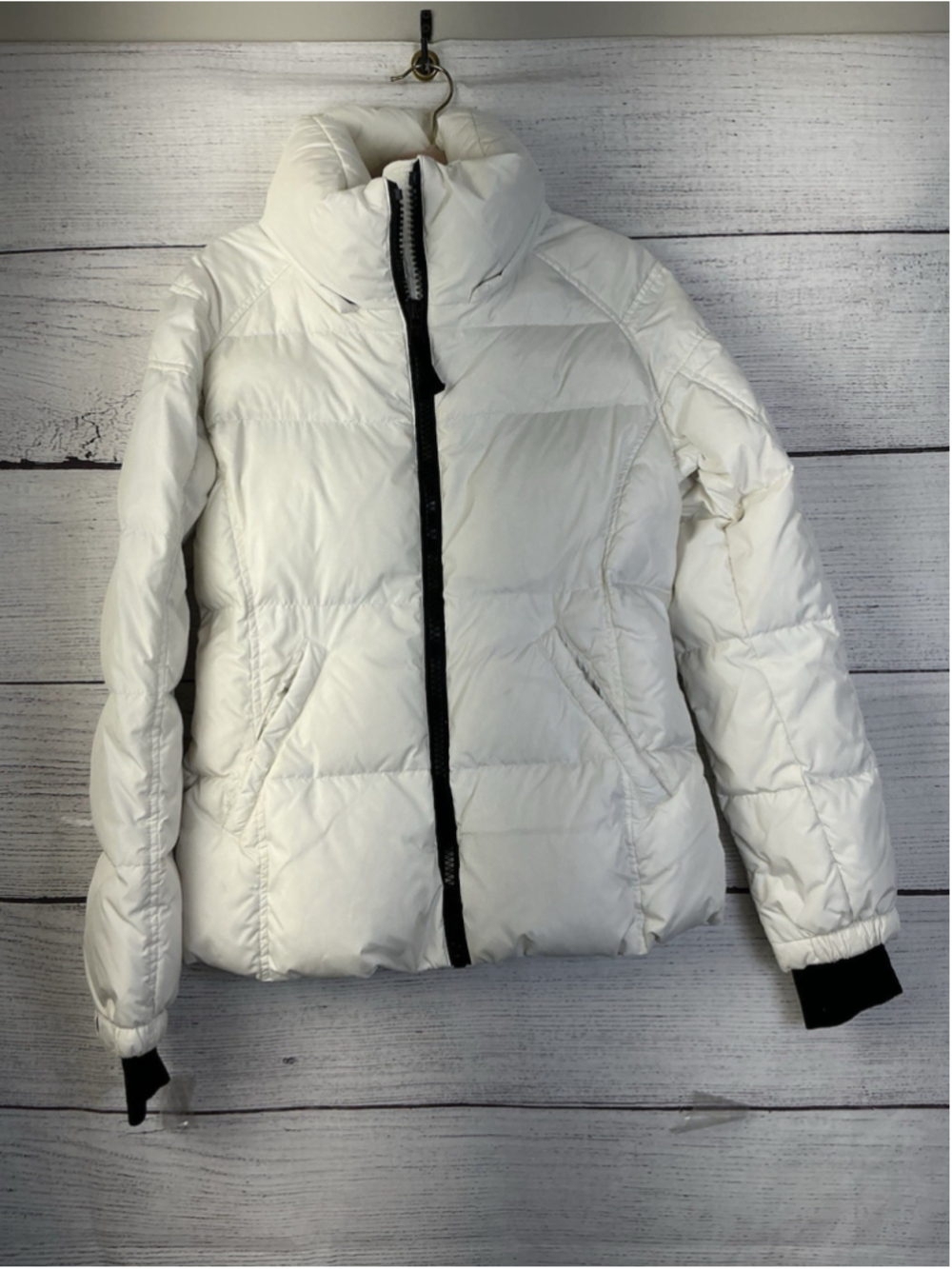 S13 NYC White Down Puffer Jacket Coat Thumbhole Cuffs, High Collar Size Medium
